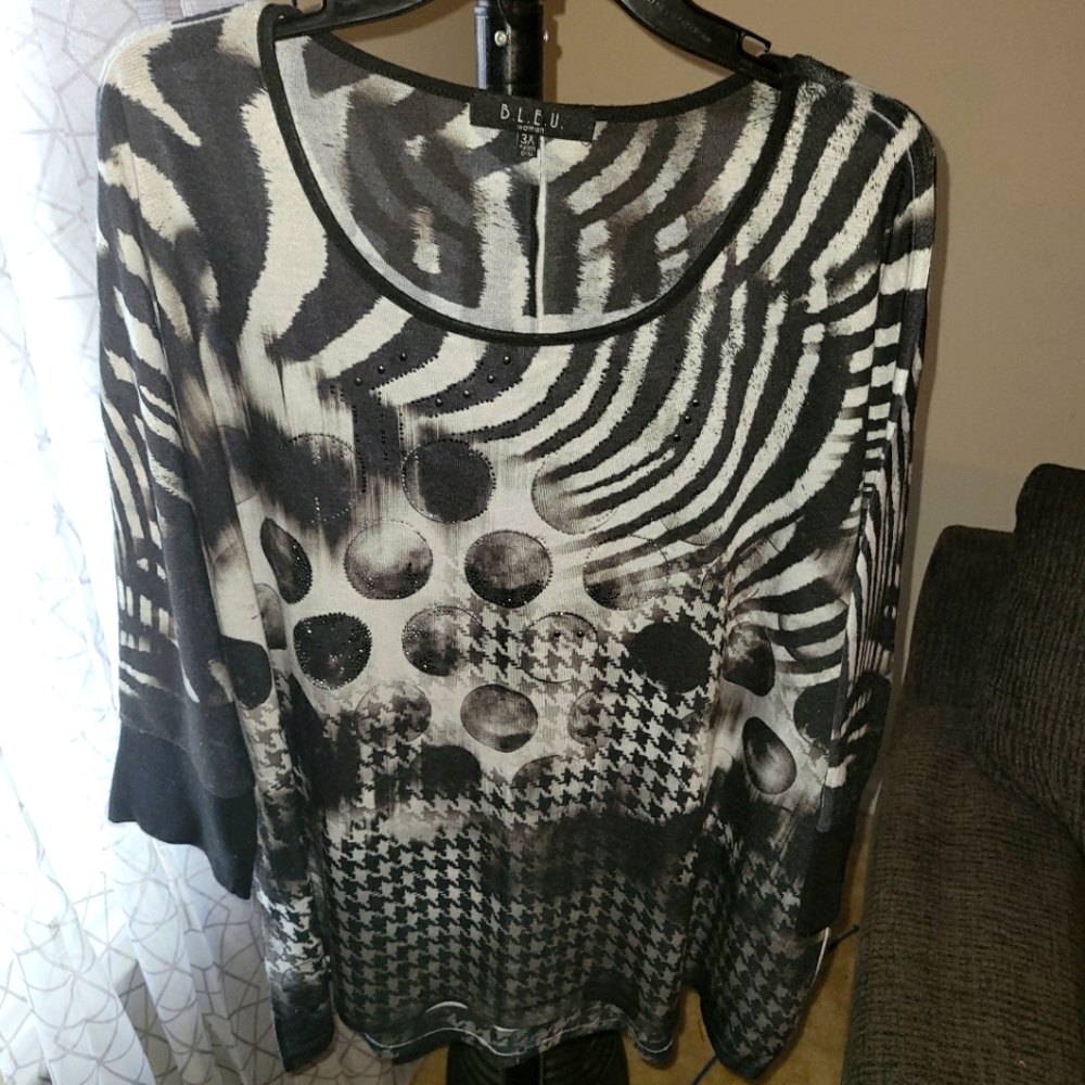 B.L.E.U. Casual Top